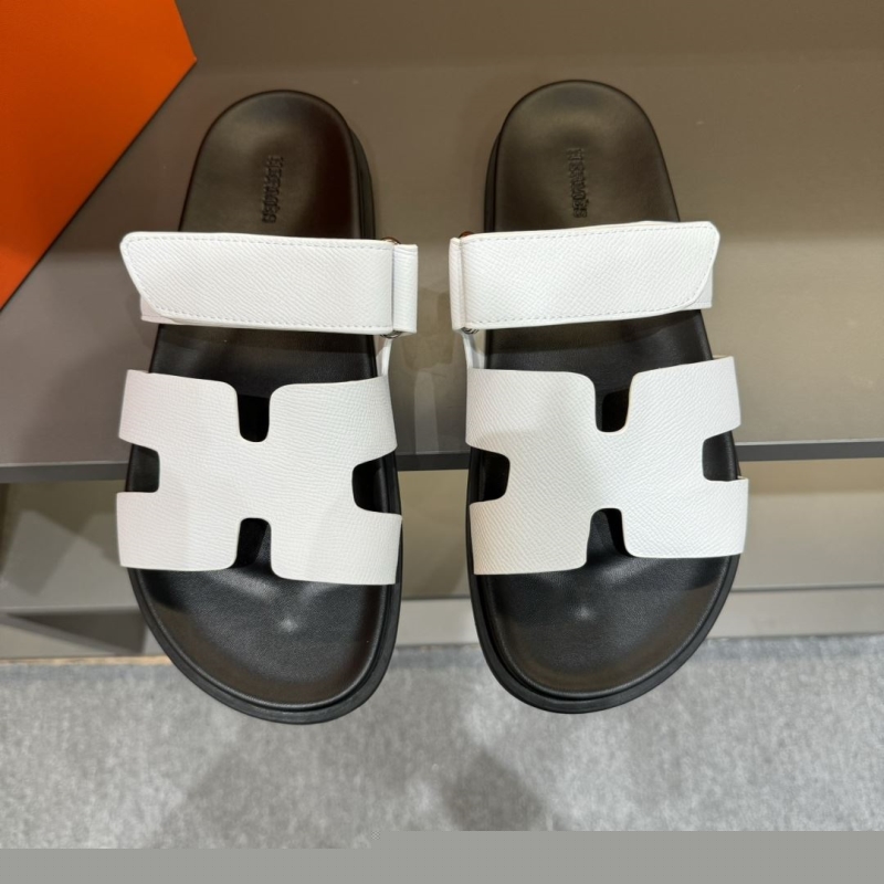 H**mes slippers